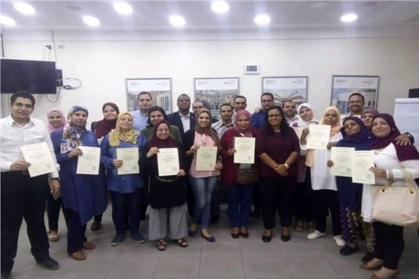 وزير التعليم العالي يتلقى تقريرًا حول نتائج برنامجا تدريبيا لجذب الطلاب الوافدين