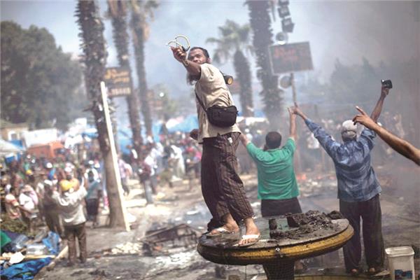 «جرائم الإخوان».. وراء تدهور الاقتصاد