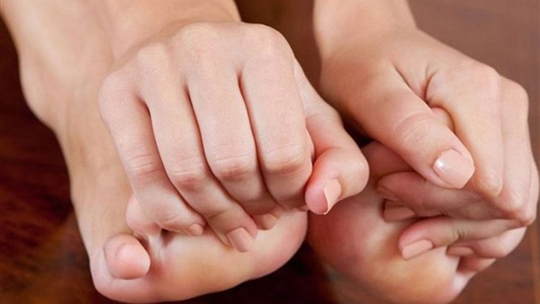 6 عوامل خطر تزيد من إصابتك بـ النقرس.. زيادة الوزن أبرزها