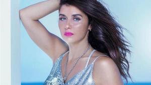 بـ هوت شورت وبليزر.. غادة عادل تبهر متابعيها في أحدث جلسة تصوير