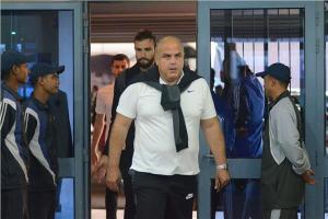 أيمن طاهر يقود تدريبات حراس الزمالك الجدد